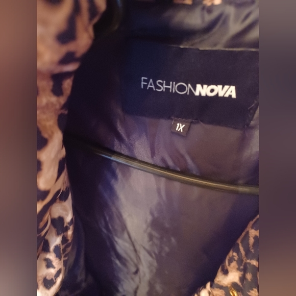 Puffer jacket - Picture 2 of 3